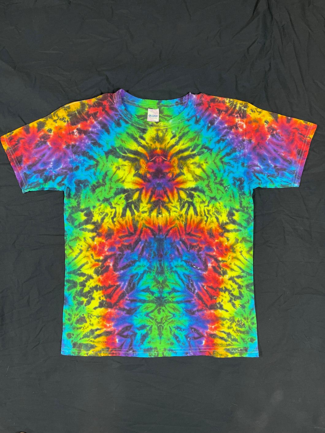 Lg youth Gildan T-Shirt