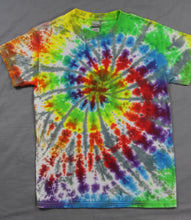 Load image into Gallery viewer, Sm. Gildan T-shirt
