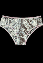 Load image into Gallery viewer, MD Comfy Woman Underwear

