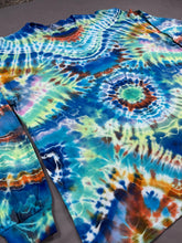 Load image into Gallery viewer, XL Gildan Long Sleeve
